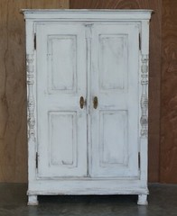STUNNING ANTIQUE HUNGARIAN HAND PAINTED HOUSEKEEPERS LINEN CUPBOARD / WARDROBE