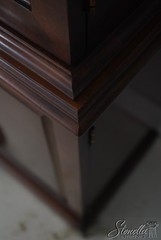 72770: HENREDON 4 Door Mahogany China Curio Cabinet