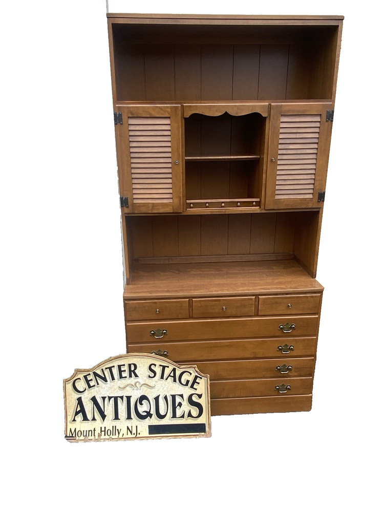 66554 Ethan Allen Maple Cabinet with Bookcase Top