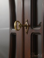 71978: KARGES 4 Door Mahogany Breakfront China Cabinet