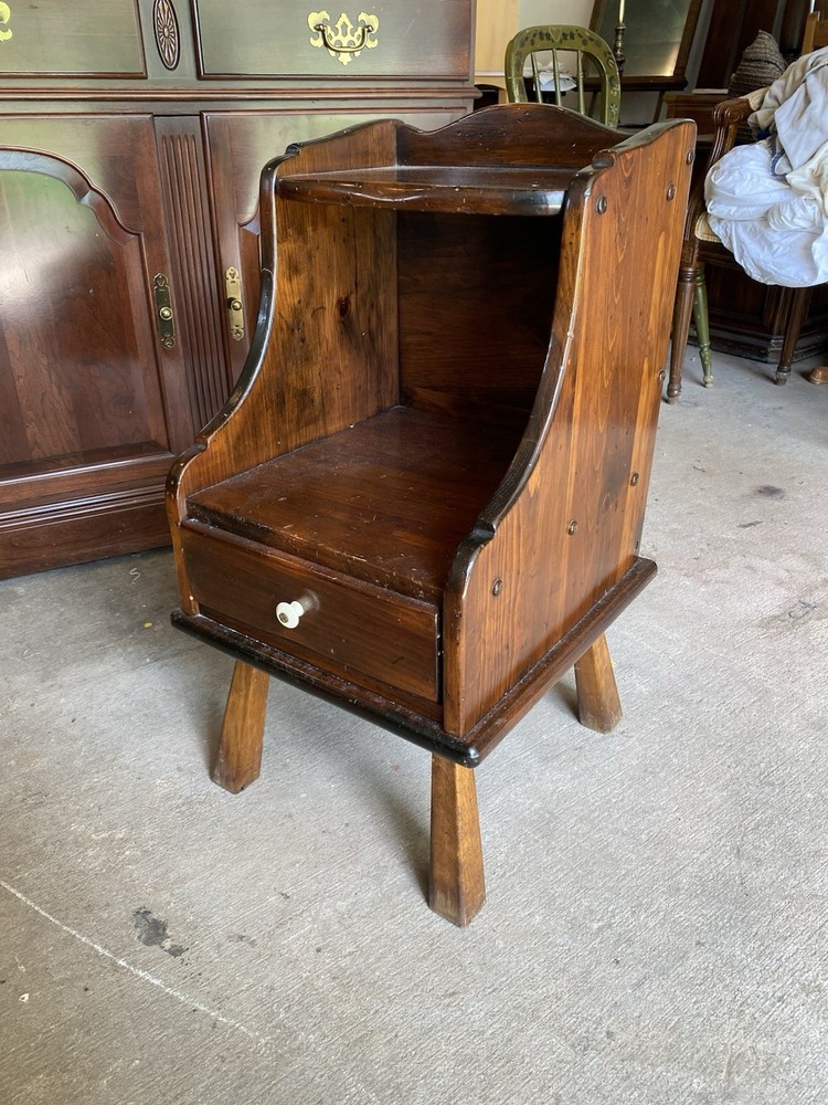 Ethan Allen Dark Antiqued Pine Old Tavern Mid Century Small Side End Table