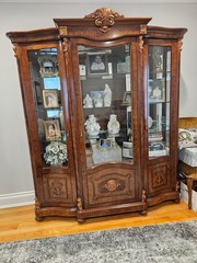 Large Traditional Curio Cabinet / China Cabinet – Ornate Wood Display Case w/ Gl