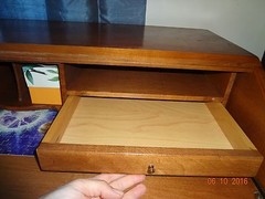 Beautiful Antique Sprague & Carleton Hardwood Maple Secretary Desk & Key Slent