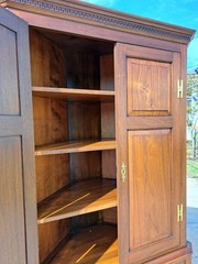 Mahogany Two Part Form Corner Cupboard Crafted By Pug Moore 20th-century