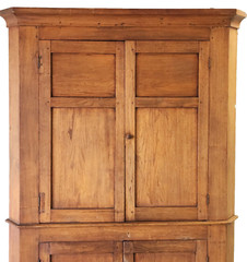 Corner CABINET Cupboard, Ohio, attr Shaker Union Village, Walnut, early1800 80″t