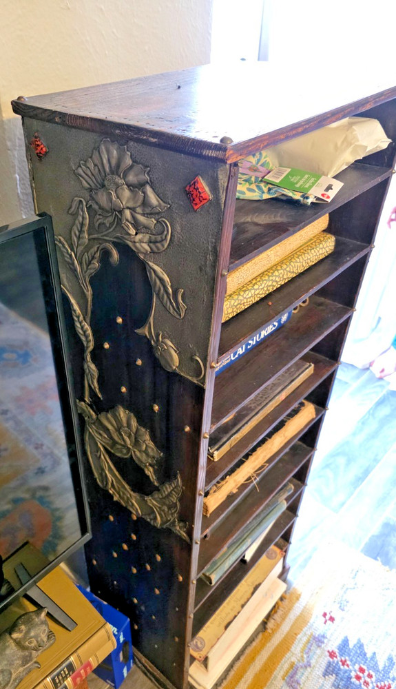 Vintage French music cabinet with Chinoiserie style decoration, 48 x 13 x 18