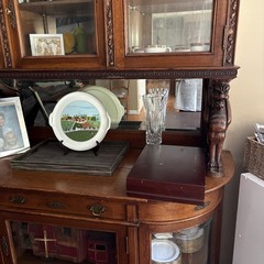 American Renaissance Revival Quarter Sawn Oak China Cabinet circa 1895-1905