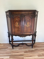 Antique H. Herrmann Cabinet – Carved Walnut, Portrait Panels, Early 1900s