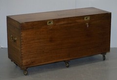 RARE LARGE CIRCA 1900 MILITARY CAMPAIGN CHEST TRUNK ZINC LINED FOR CHAMPAGNE ETC