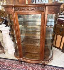 Exceptional American Antique Carved Golden Oak China Curio Cabinet Bookcase 1900