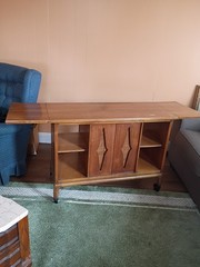 Vintage Cabinet/Console Good condition, Brown
