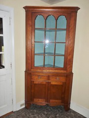MINT: Antique Pennsylvania Cherry Corner Cuboard with two drawers