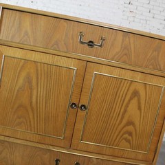 Modern Campaign Style Oak Gentlemen’s Chest by Founders Furniture Patterns 35