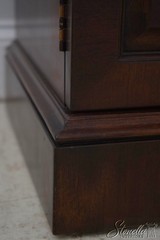 72770: HENREDON 4 Door Mahogany China Curio Cabinet