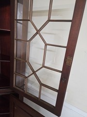 MAHOGANY CORNER CABINET CRAFTIQUE HANDMADE
