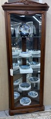 64476 PULASKI Lighted Corner China Cabinet Curio