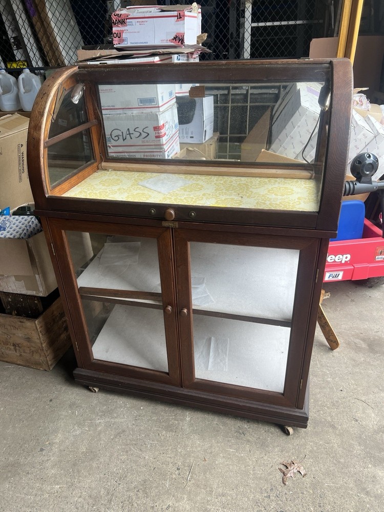 c1890 Quartersawn Oak store cabinet curved Panel 2 doors 36” w 47” h 18.5” deep
