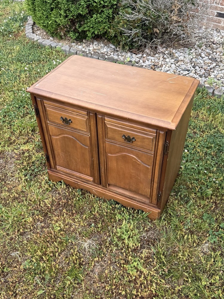 Brown Wood Freestanding Cabinet 2 Doors 2 Drawers Raised Panel Metal Pulls