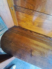 Curved Glass Display CaseAntique Vintage Tiger Oak – Roaring Lion Head/Claw Feet