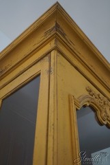 L72914: HABERSHAM Painted Distressed Finish Country French Display Cabinet