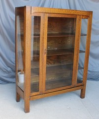 Antique Mission Oak Arts and Crafts China Curio Cabinet