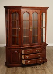 Thomasville Collector’s Cherry China Cabinet