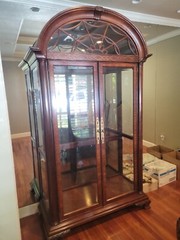 Henredon Curio Cabinet