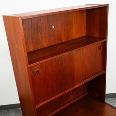 Mid Century Danish Modern Credenza Bookshelf Cabinet Teak Shelves Sliding Doors