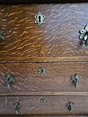 Vtg Country French Louis XV Quarter Sawn Oak China Cabinet Hutch Carved 1930s