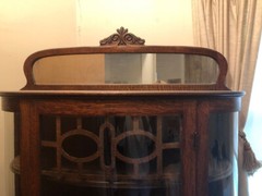 Antique China Cabinet with curved glass and clawed feet !