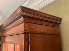Vintage Baker Furniture Mahogany Georgian Style Lighted Breakfront Cabinet