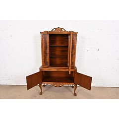 Romweber Chippendale Flame Mahogany Breakfront Bookcase Cabinet, Circa 1920s