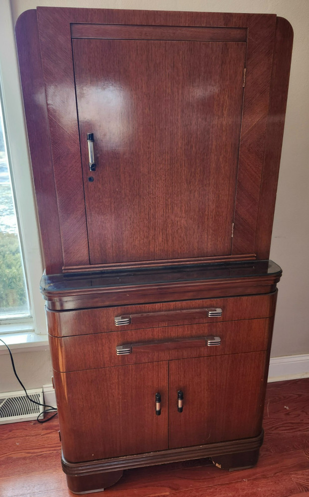 MCM Art Deco 1940 Vintage Doctor Medical or Bath/Bar Cabinet Hamilton #9110-A