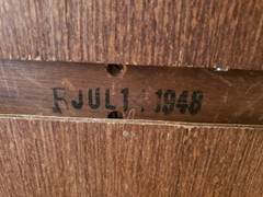 Elegant 1948 Vintage Mid Century Modern RCA Radio/Phono Bar Cabinet Conversion