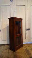 Antique Shop/Table Top Display Cabinet with Glass Front.