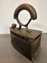 Antique Vintage Laundry Clothes House Work Iron