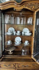 Thomasville 1980 Vintage Oak China Cabinet With Light Display
