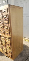 ALL ORIGINAL MID CENTURY 60 DRAWER LIBRARY CARD CATOLOG W/BASE NYC Library
