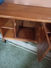 Vintage Cabinet/Console Good condition, Brown
