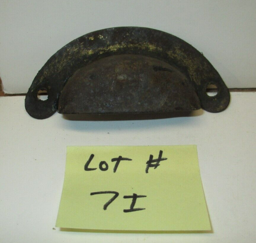 HOOSIER CABINET STYLE METAL BIN PULL – LOT # 7-I