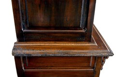 18TH CENTURY FRENCH CARVED WALNUT CUPBOARD