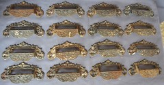 FINE SET 16 ANTIQUE 19TH CENTURY AMERICAN STORE CABINET DRAWER PULLS FANCY