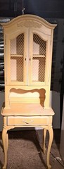 vintage Thomasville china cabinet