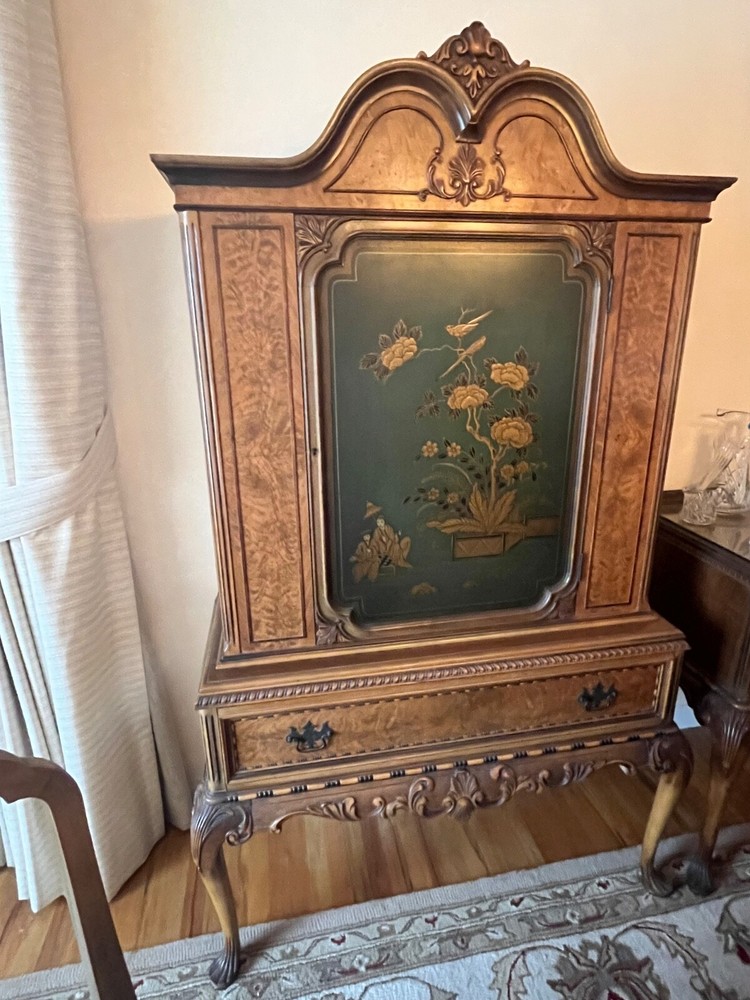 Berkey & Gay Cabinet – 1900s