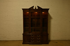 Henredon Georgian Carved Mahogany Lighted Breakfront Bookcase Cabinet