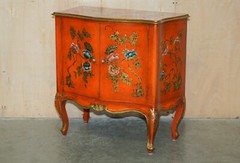 STUNNING 1920’S VINTAGE CHINESE CHINOISERIE GEISHA GIRLS LACQUER SIDE CABINET