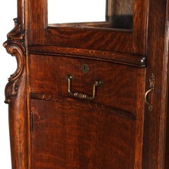 RJ Horner (attr.) Figural Oak Server, Griffins & Full Serpentine Glass