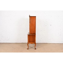 Romweber Chippendale Flame Mahogany Breakfront Bookcase Cabinet, Circa 1920s
