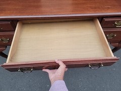 BASSETT FURNITURE QUEEN ANNE DESK CHERRY MAHOGANY 54″×24″×30″