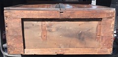 LATE 18TH CENTURY ANTIQUE GEORGE III PERIOD CHIPPENDALE MAHOGANY LINEN PRESS